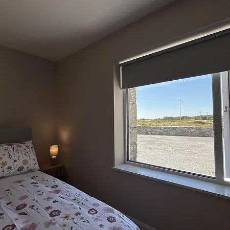 Ballyconneely Lodge *